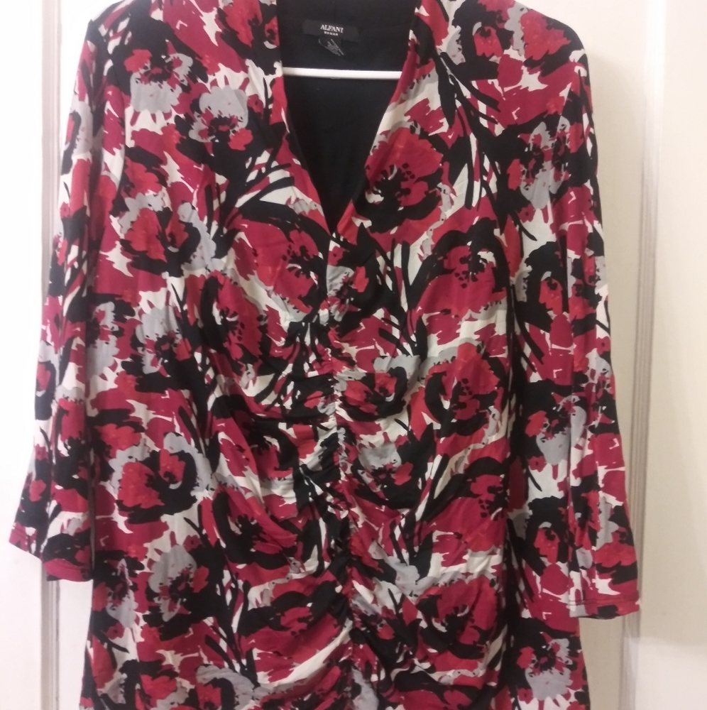 Alfani 3/4 sleeve top